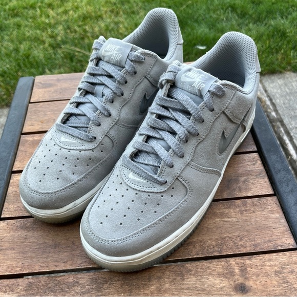 Nike Air Force 1 Low Retro Light Smoke Grey White DV0785-003 Men's AF1 Sz 8 EUC - Picture 1 of 11